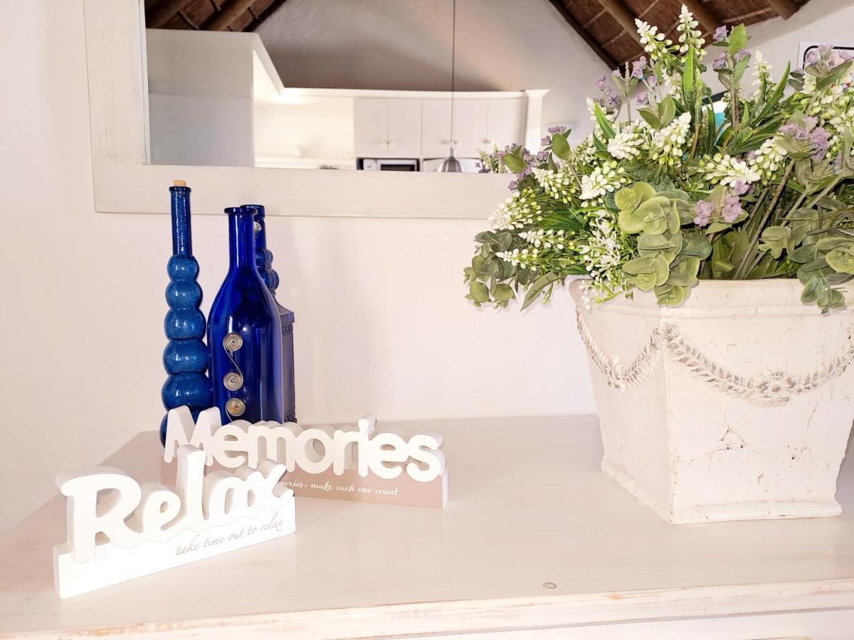 Zandtorini Seaside Cottage Struisbaai Eksteriør billede